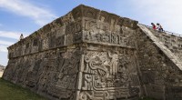 Xochicalco, Lugar de la casa de las flores. Hace 1,300 años cuando Teotihuacan dejo de ser la metrópoli política de Mesoamerica se desarrollo un núcleo urbano al que sus pobladores […]